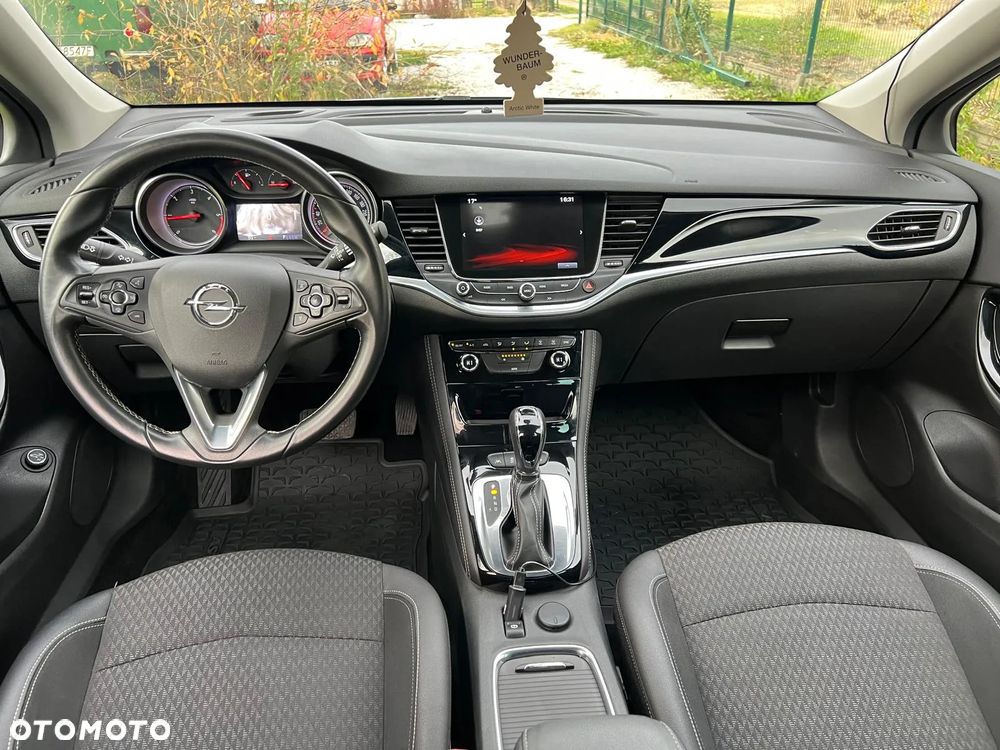 Opel Astra V 1.6 CDTI Dynamic - 33