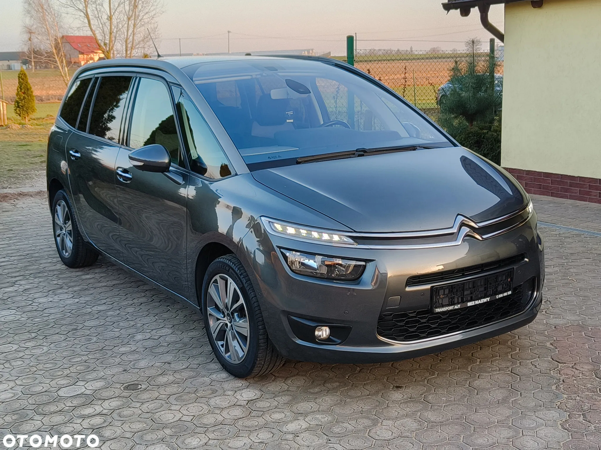 Citroën C4 Grand Picasso - 12