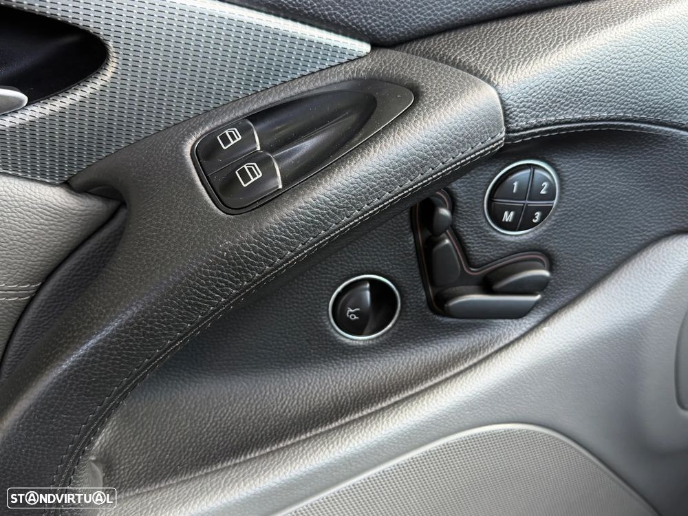 Mercedes-Benz SL 350 - 13