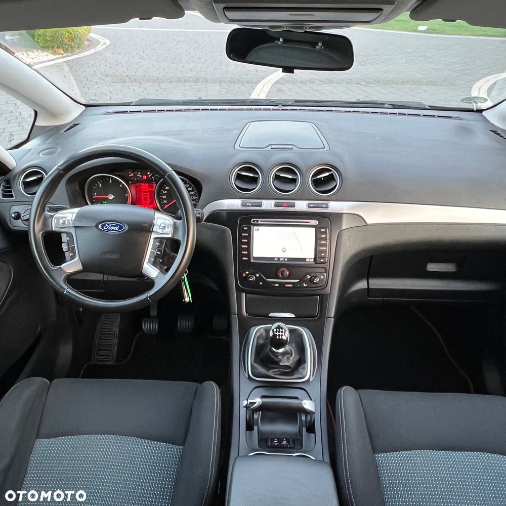 Ford S-Max 2.0 TDCi Titanium - 32