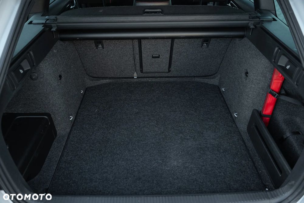 Skoda Superb 2.0 TDI 4x4 Elegance DSG - 29