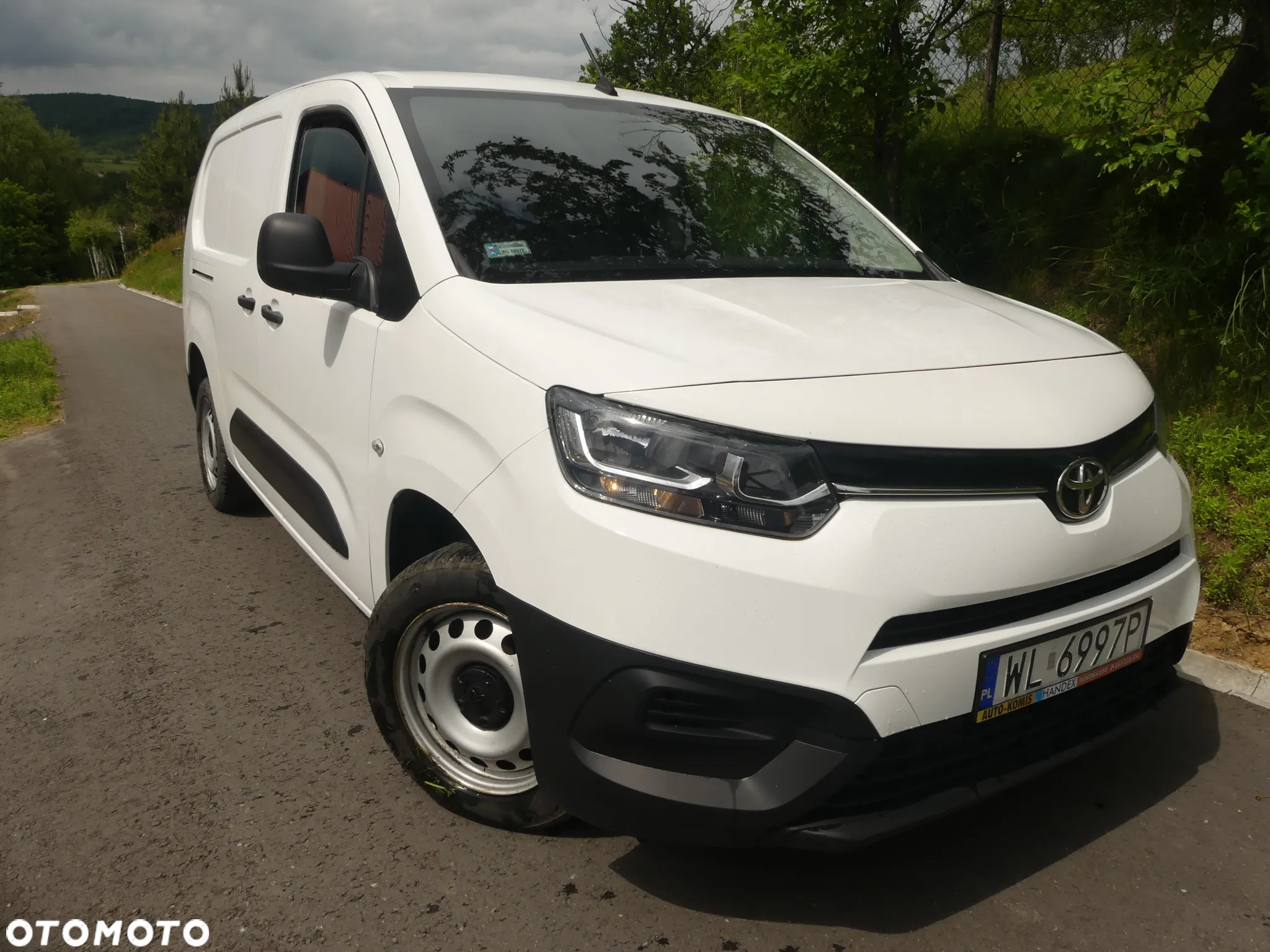 Toyota Proace City 1.5 D-4D Long 2,3t Active (bryg.) - 10
