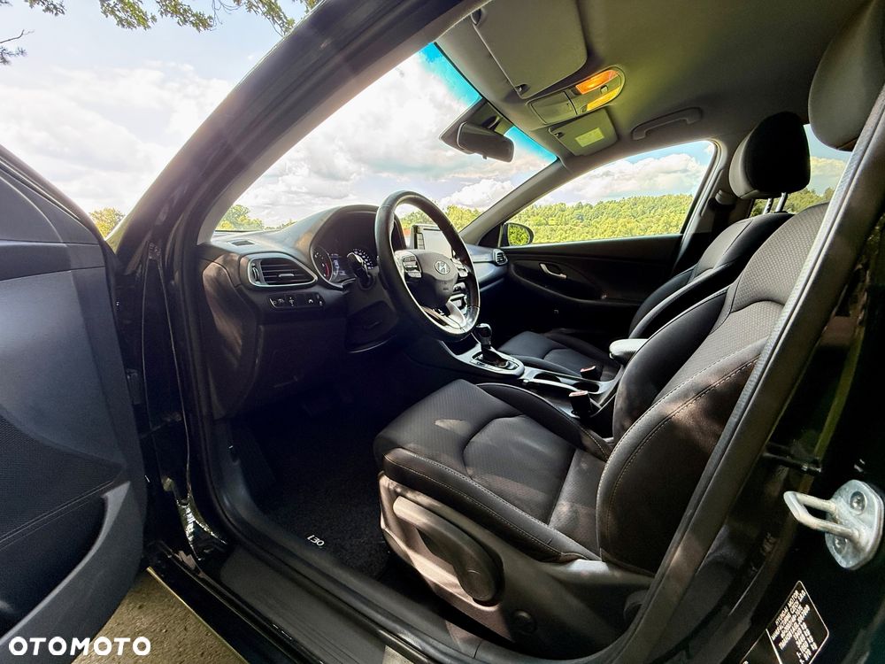 Hyundai i30 1.6 D Comfort DCT - 14