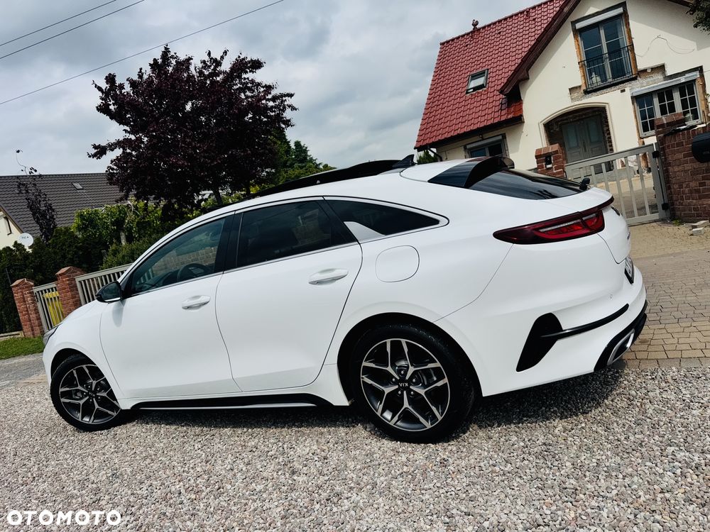 Kia ProCeed 1.5 T-GDI GT Line - 36