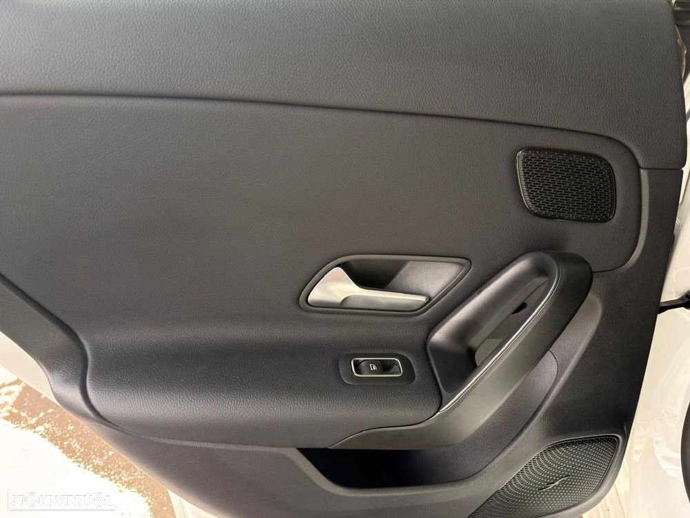 Mercedes-Benz CLA 250 - 23