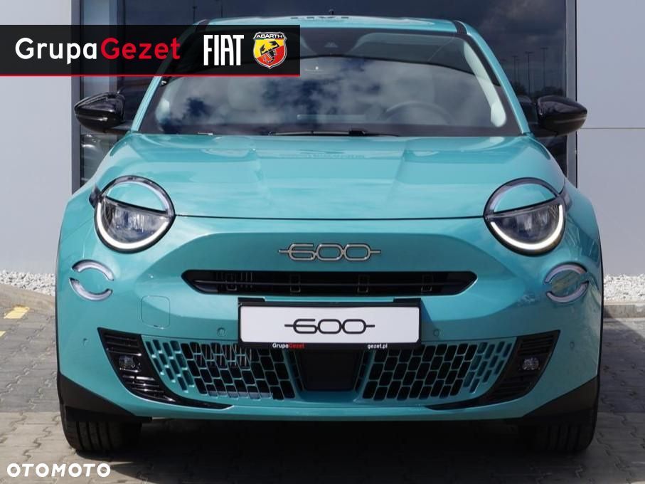 Fiat 600 1.2 Turbo La Prima eDCT - 2