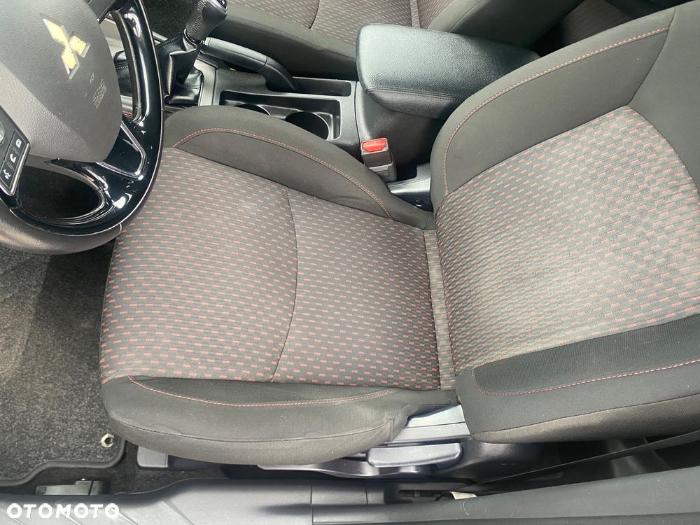 Mitsubishi ASX 1.6 ClearTec 2WD Edition - 32