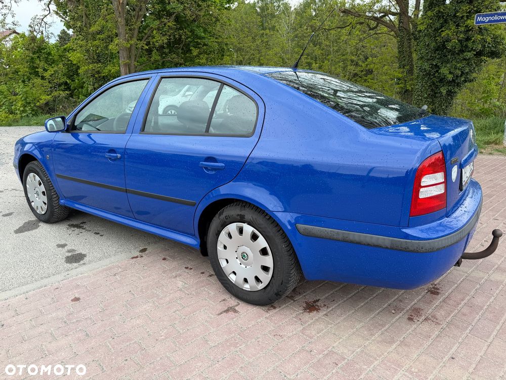 Skoda Octavia 1.6 Tour - 13