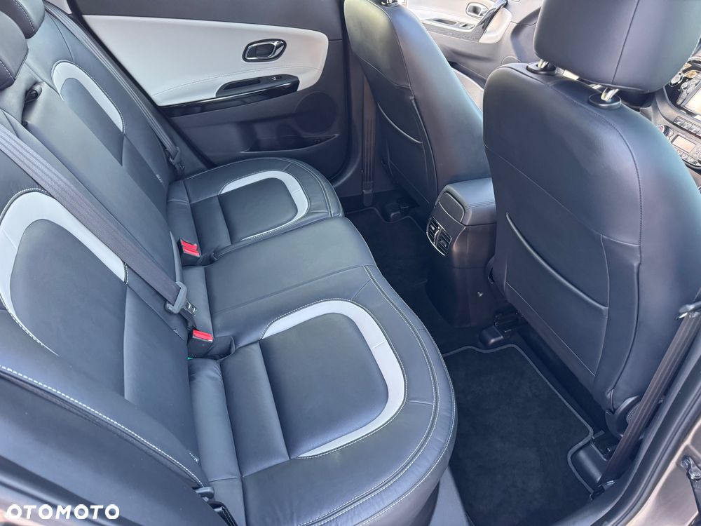 Kia Ceed 1.6 GDI Platinum Edition - 36