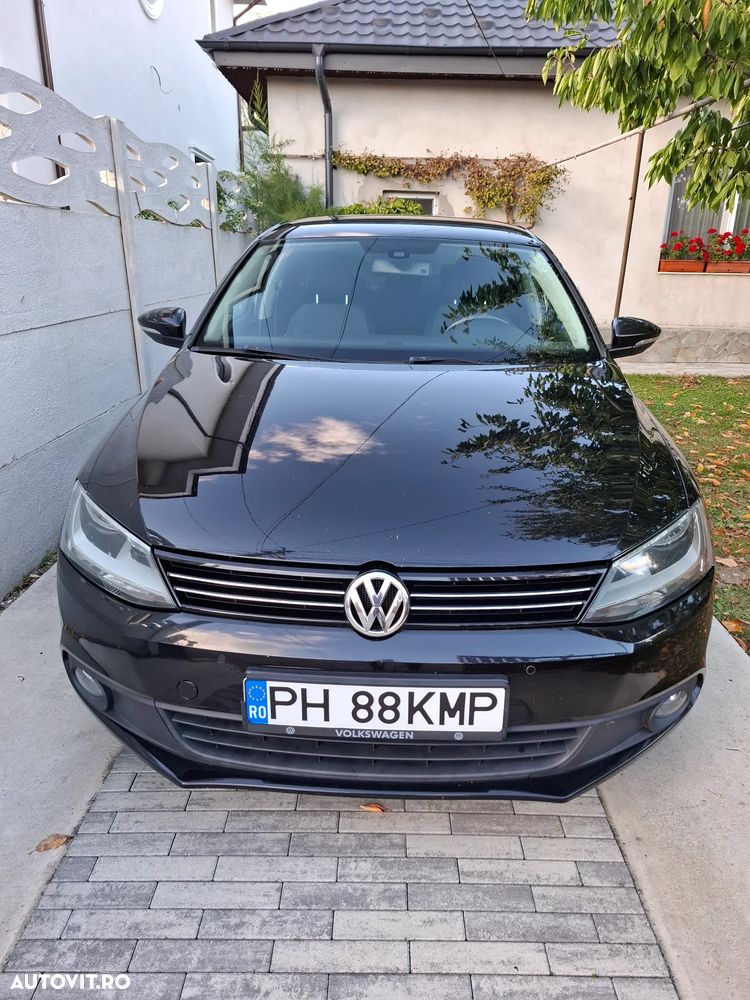 Volkswagen Jetta 1.6 TDI Blue Motion Technology Trendline - 1