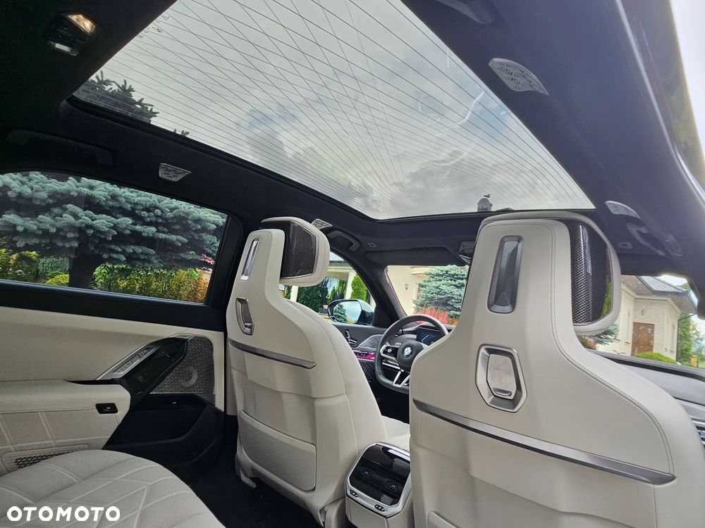 BMW Seria 7 740d xDrive - 14