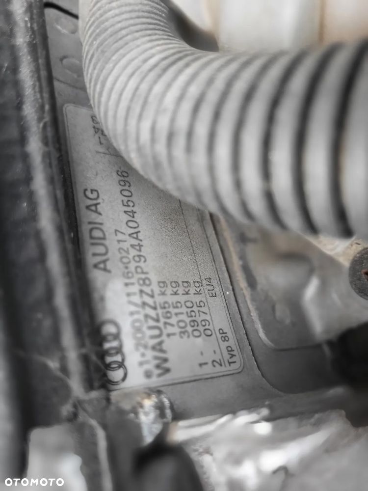 Audi A3 3-drzwiowe 1.6 Attraction - 12