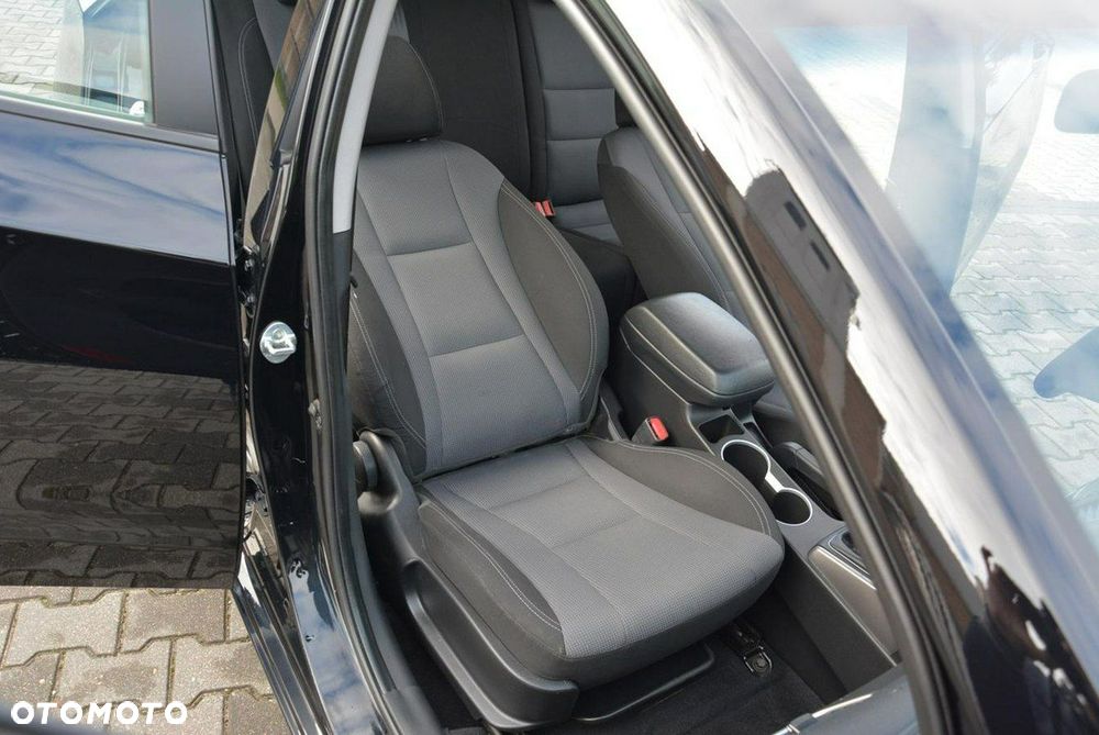 Hyundai i30 1.6 GDI BlueDrive Comfort - 17