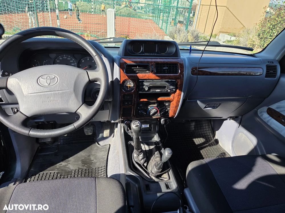 Toyota Land Cruiser 90 TD - 6