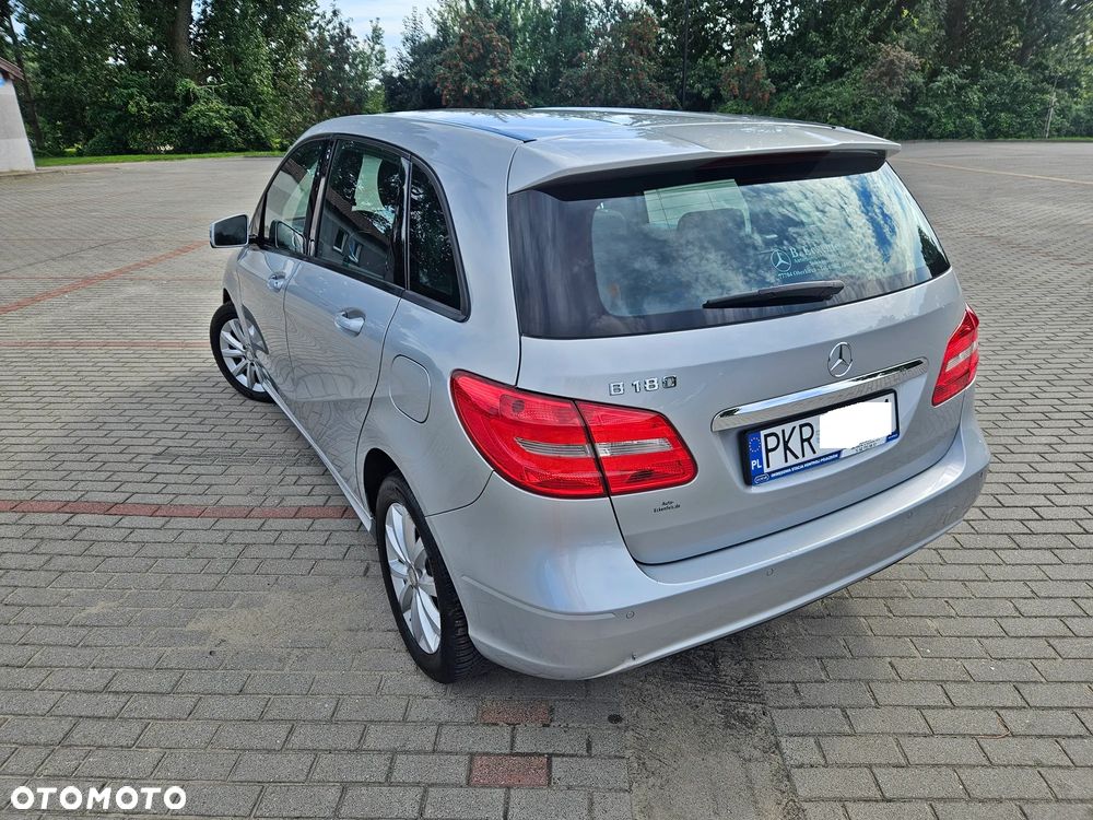 Mercedes-Benz Klasa B 180 (BlueEFFICIENCY) - 21