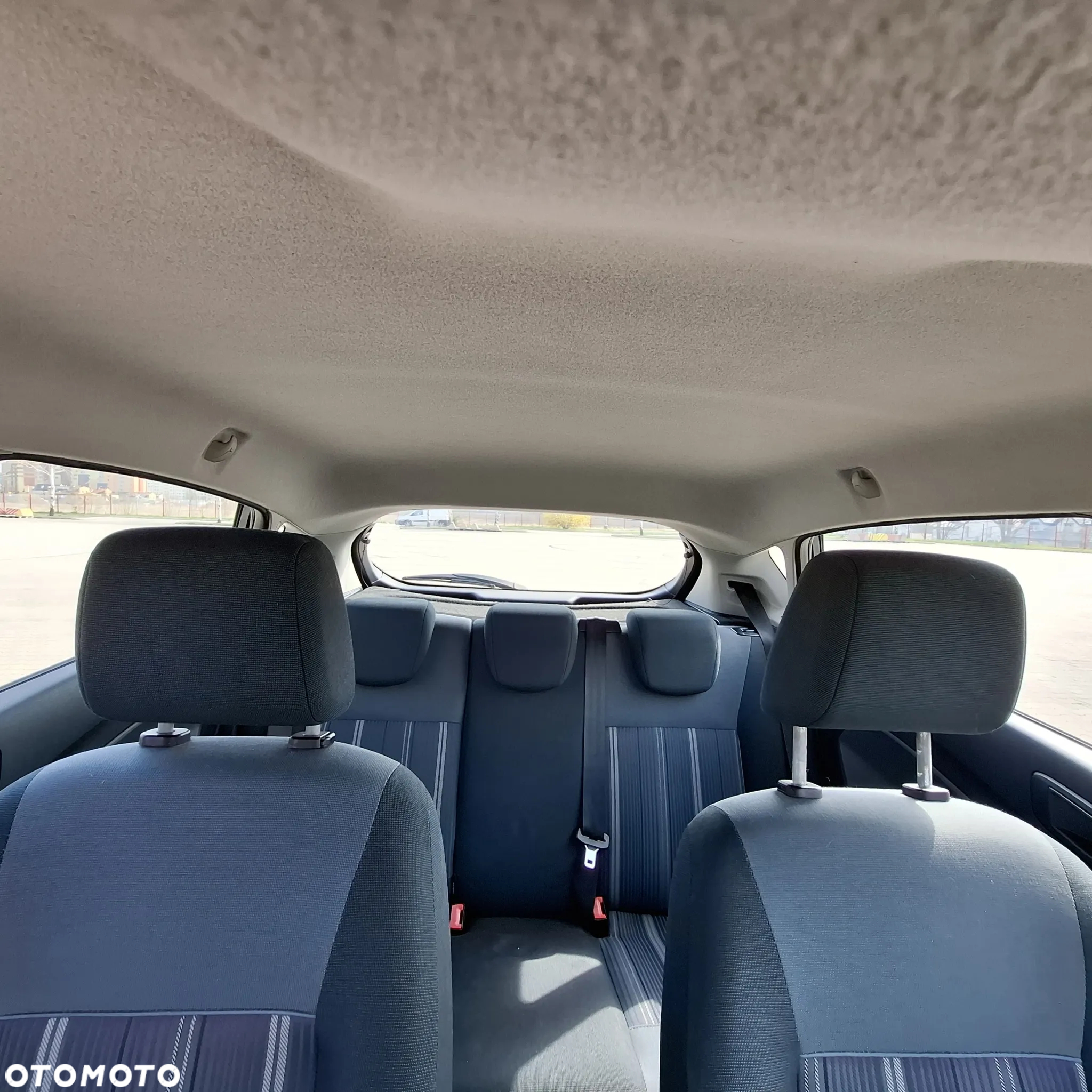 Ford Fiesta 1.25 Trend - 32