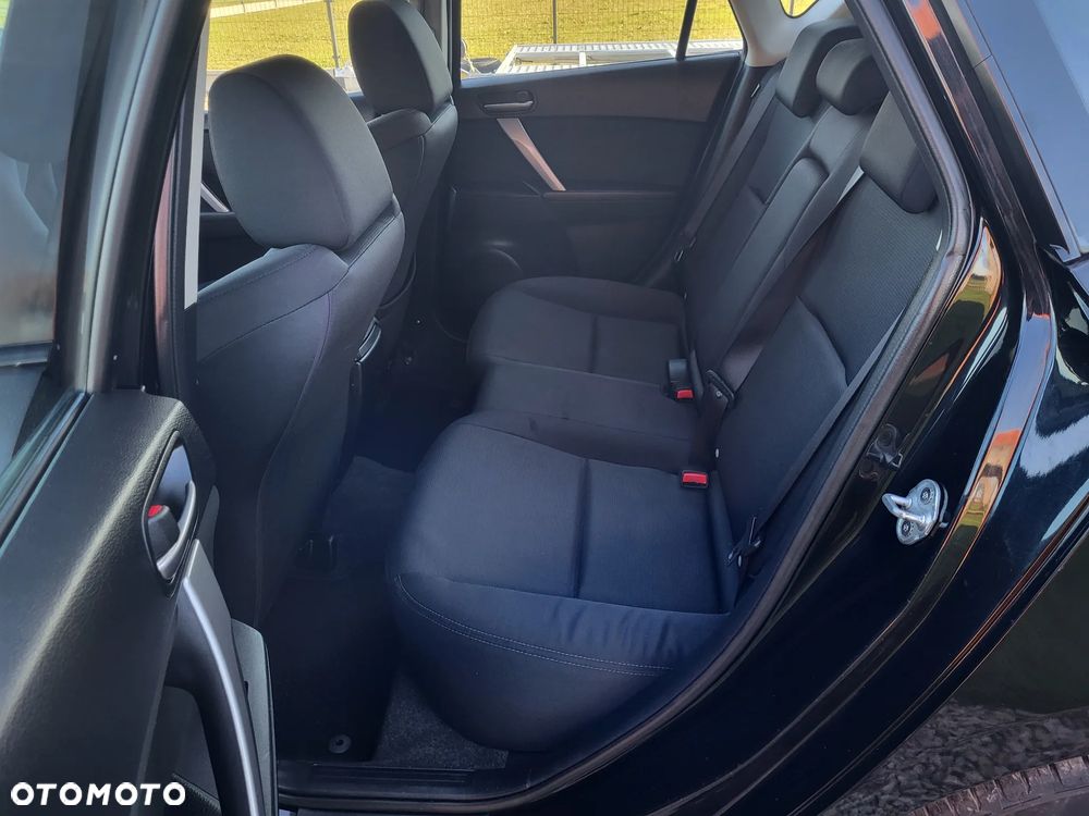 Mazda 3 1.6 Exclusive + - 11