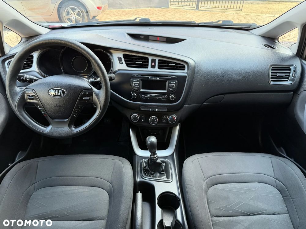 Kia Ceed 1.4 CVVT Spirit - 6