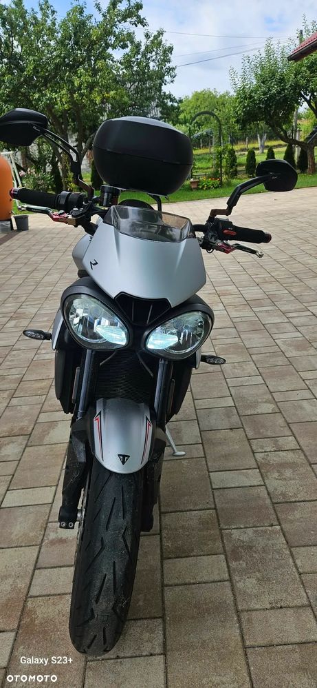 Triumph Street Triple - 4