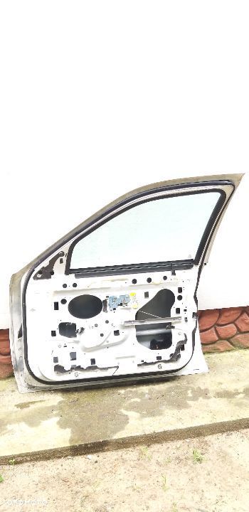 Ford Crown Victoria Drzwi Prawy Przód - 4