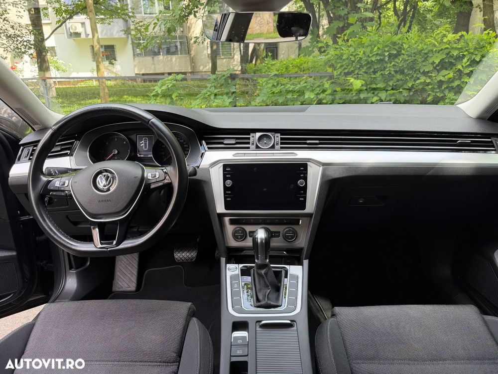 Volkswagen Passat 2.0 TDI DSG Comfortline - 3