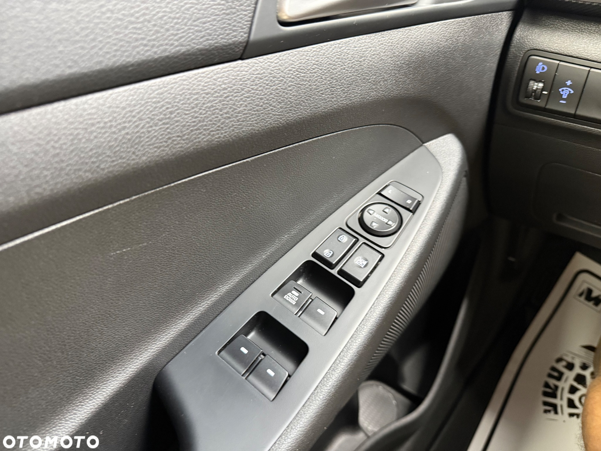 Hyundai Tucson - 16