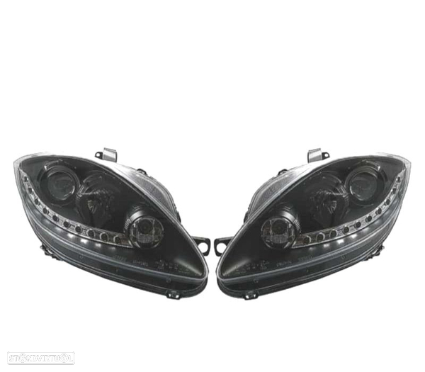 FARÓIS FRONTAIS PARA SEAT LEON 1P ALTEA TOLEDO 5P 04-09 LUZ DIURNA LED FUNDO PRETO