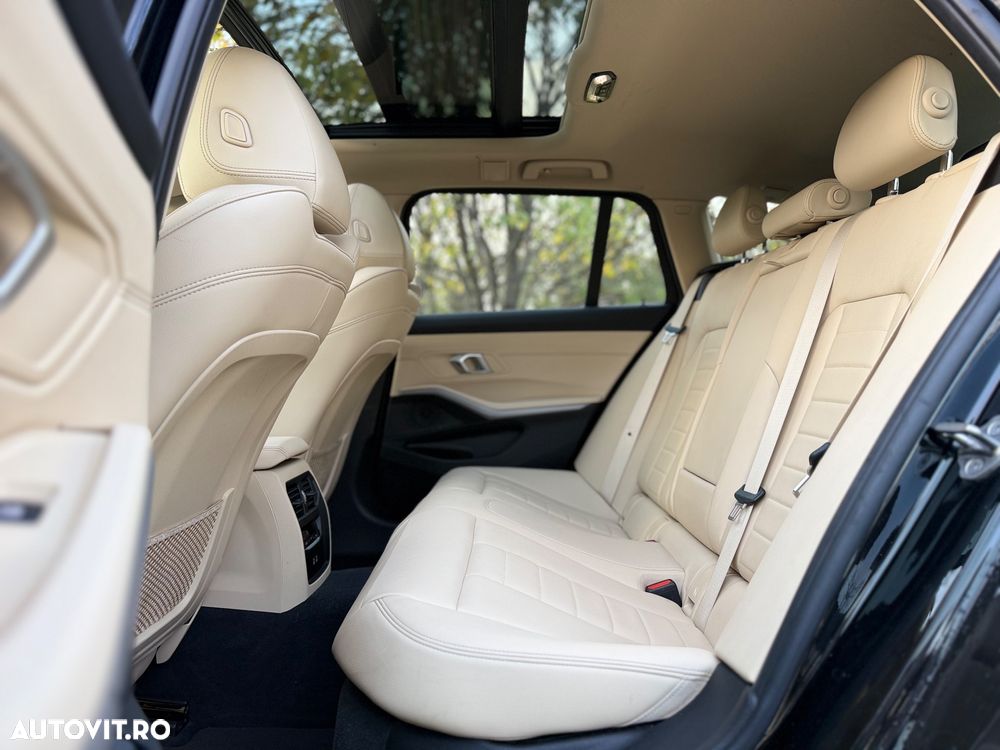 BMW Seria 3 320i AT - 12