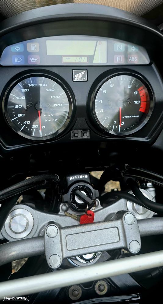 Honda Varadero SD02 (XL1000 V VARADERO) - 11