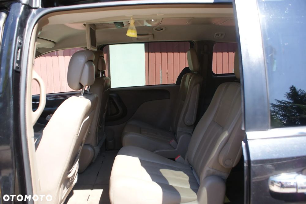 Chrysler Town & Country 3.6 Touring - 15