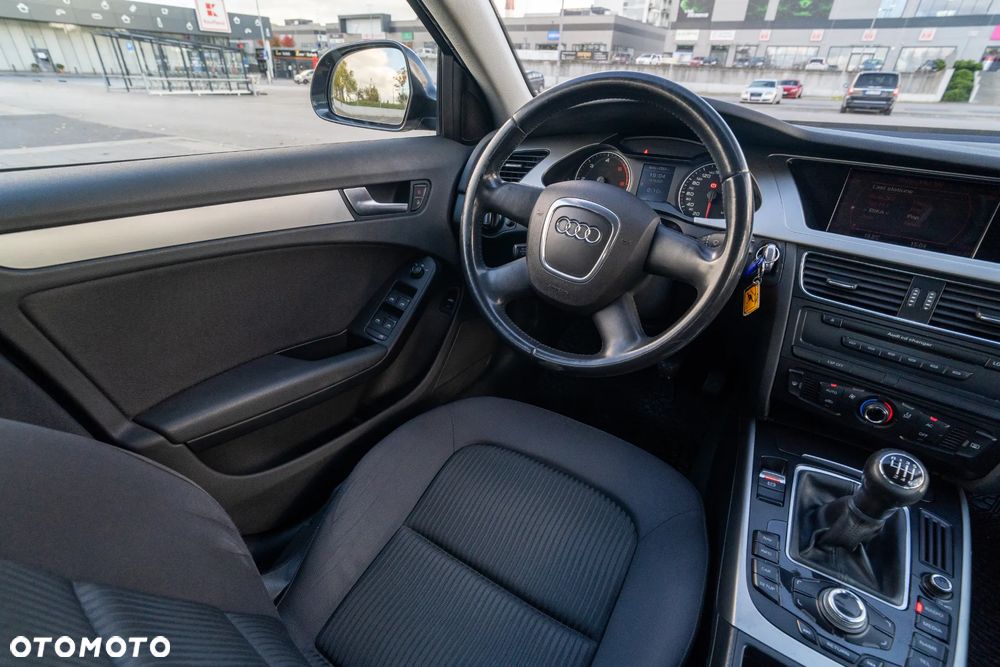 Audi A4 Limousine 2.0 TDI DPF Ambition - 19