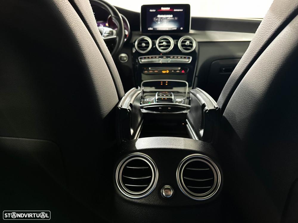 Mercedes-Benz GLC 250 d 4Matic 9G-TRONIC AMG Line - 33