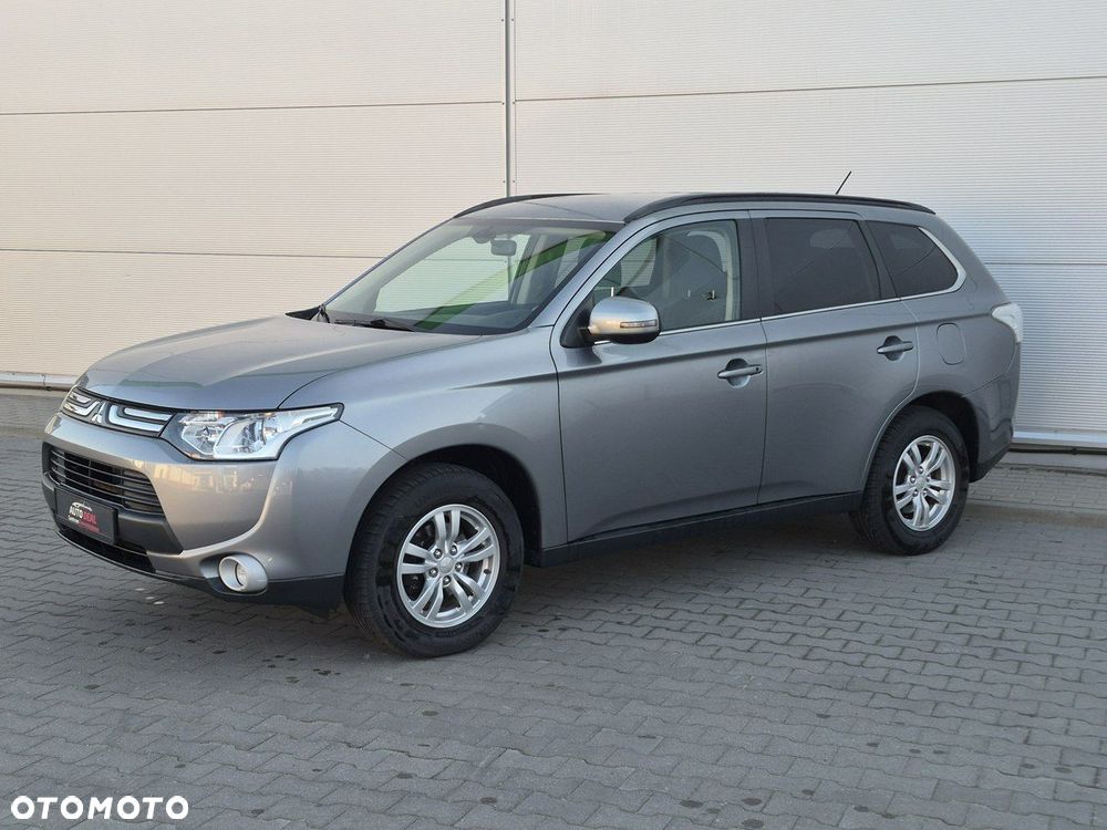 Mitsubishi Outlander - 11