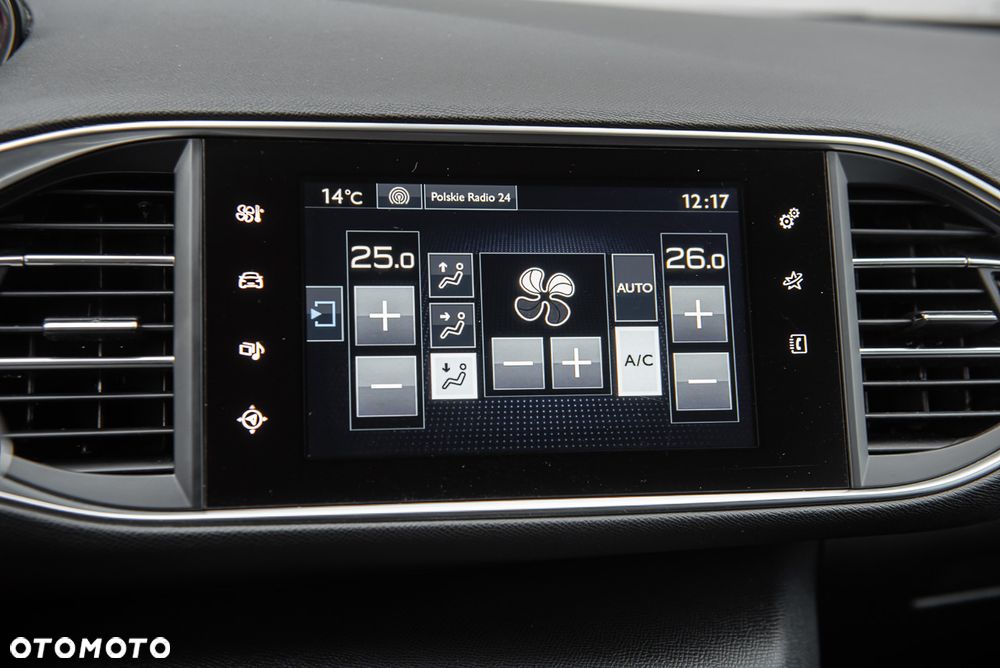 Peugeot 308 1.6 e-THP GT S&S - 22