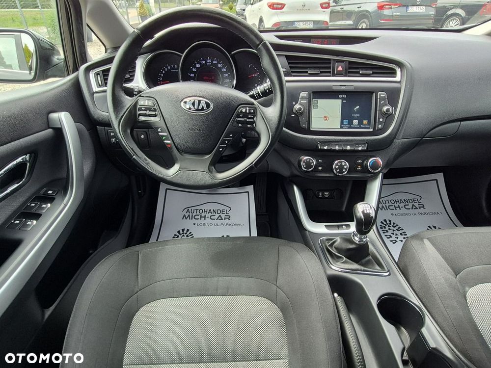 Kia Ceed - 21