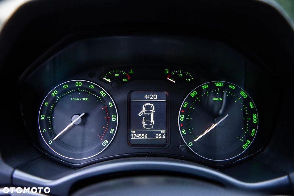 Skoda Octavia 1.9 TDI DSG Elegance - 29