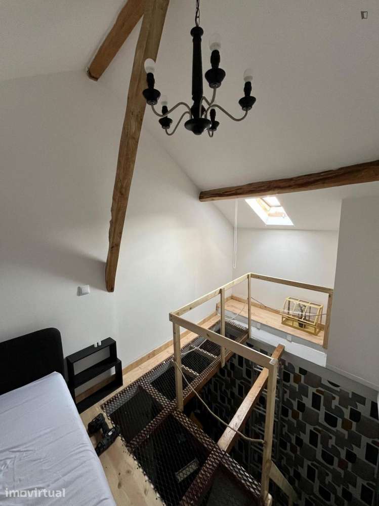 Quarto - localizado em Santarem - Grande imagem: 3/13