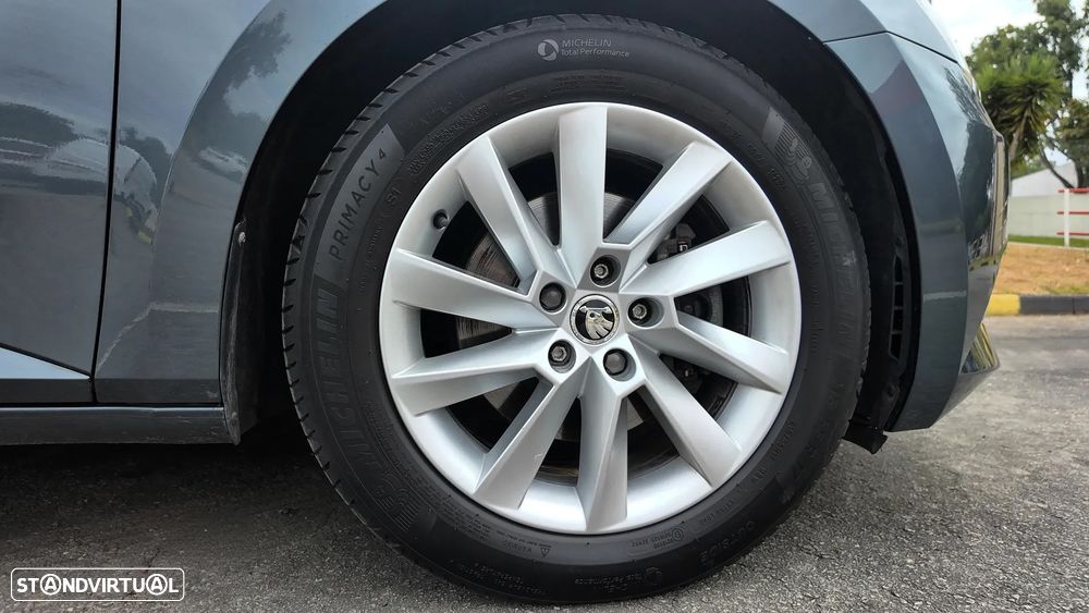 Skoda Superb Break 1.4 TSI Active DSG - 19