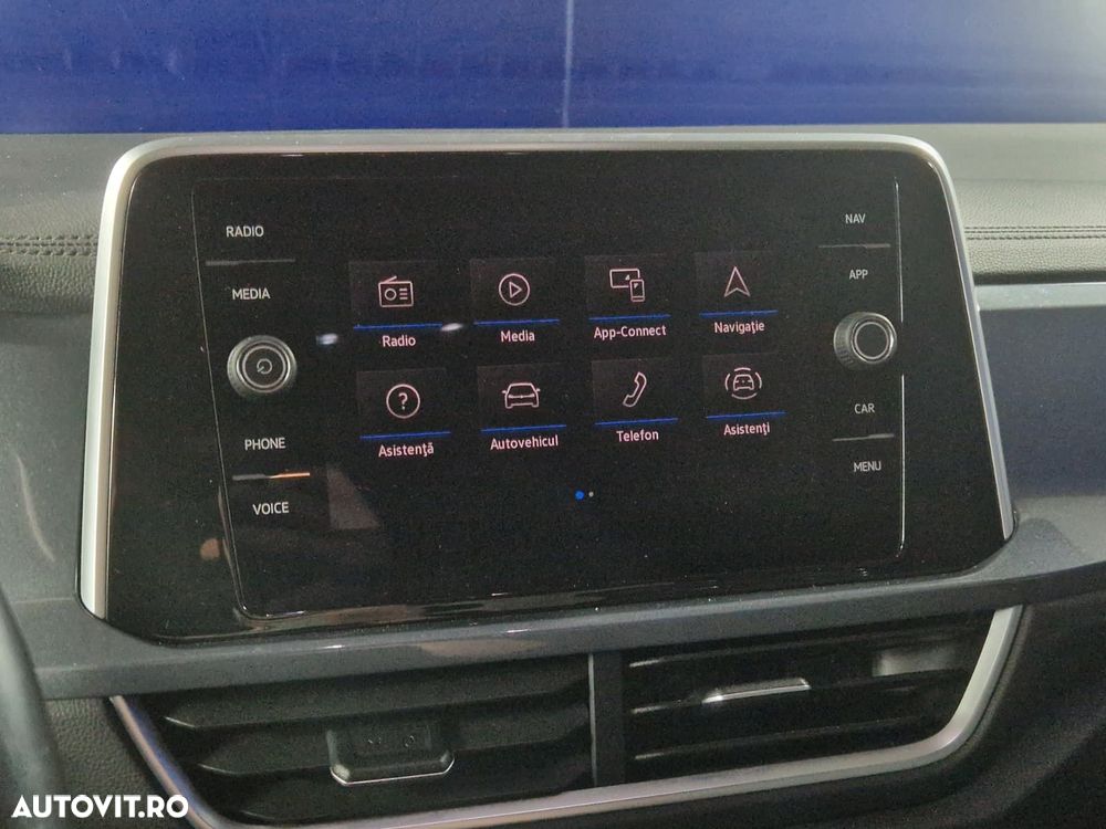 Volkswagen T-Roc - 19