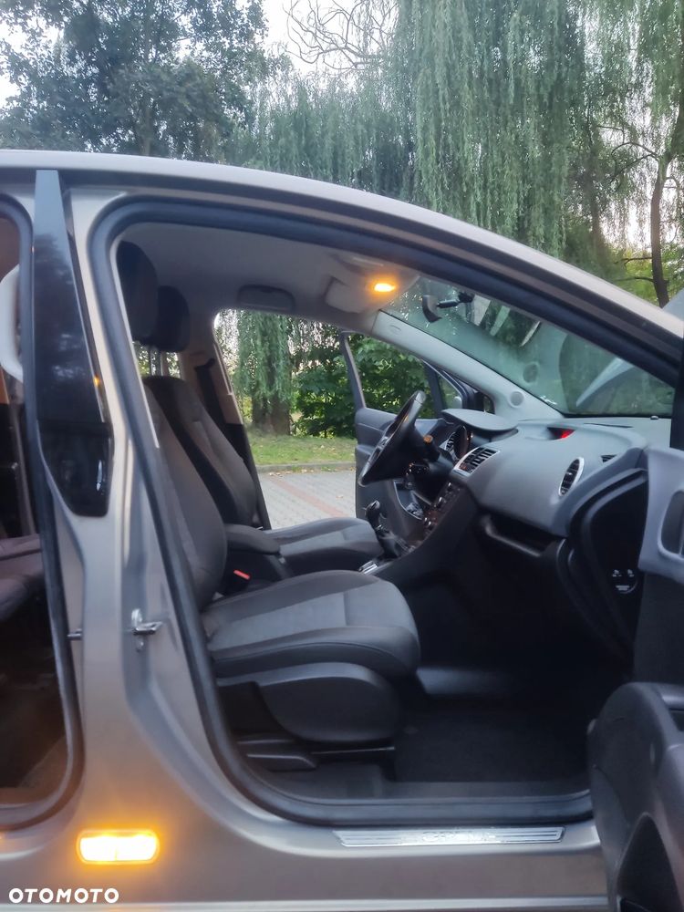Opel Meriva 1.4 T Enjoy S&S - 21