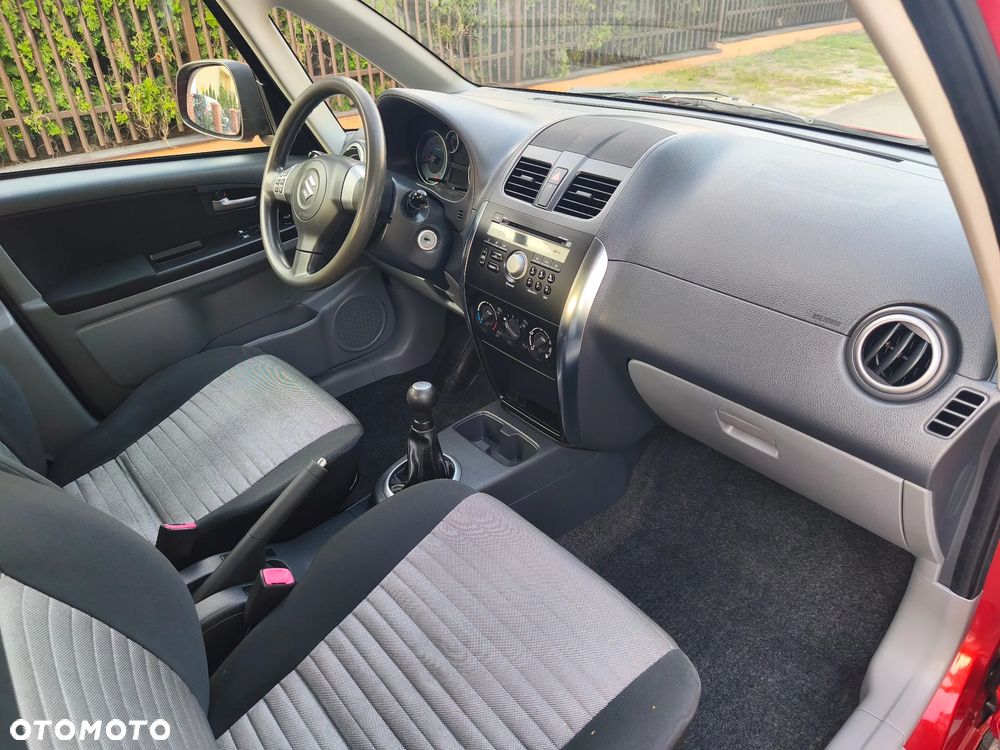 Suzuki SX4 1.6 VVT 4x4 Club - 25