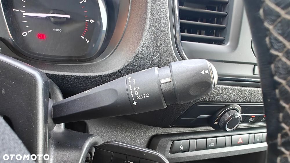 Opel Vivaro - 27