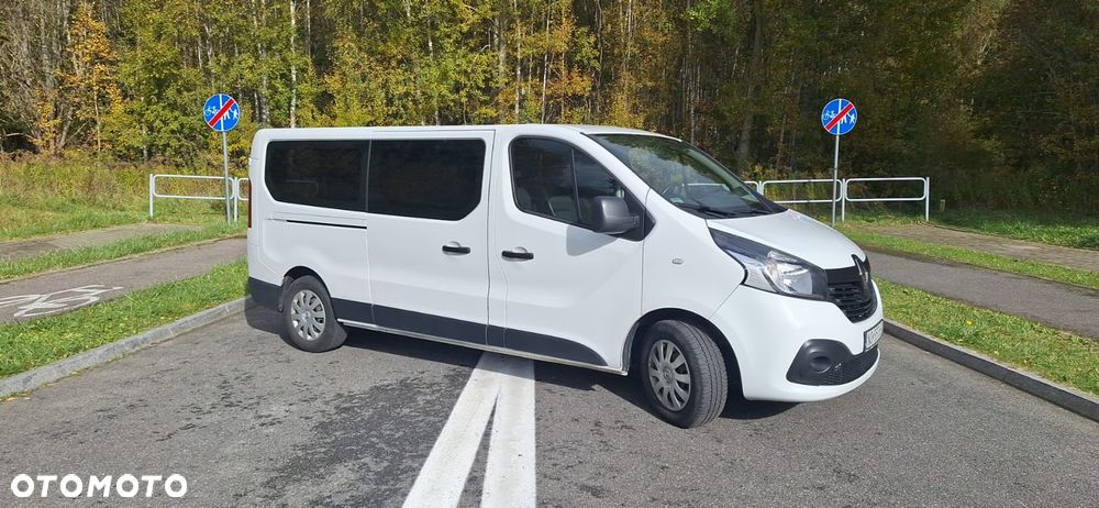 Renault Trafic Grand 1.6 dCi - 4