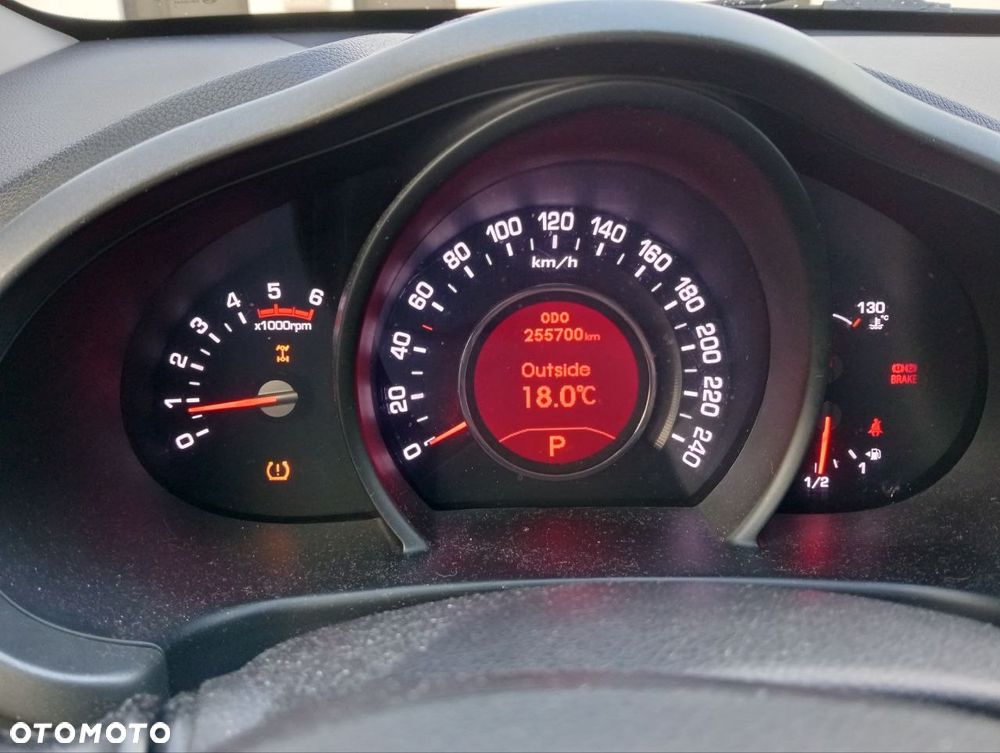 Kia Sportage 2.0 CRDI XL - 11