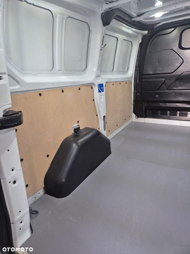 Ford Transit Custom - 16