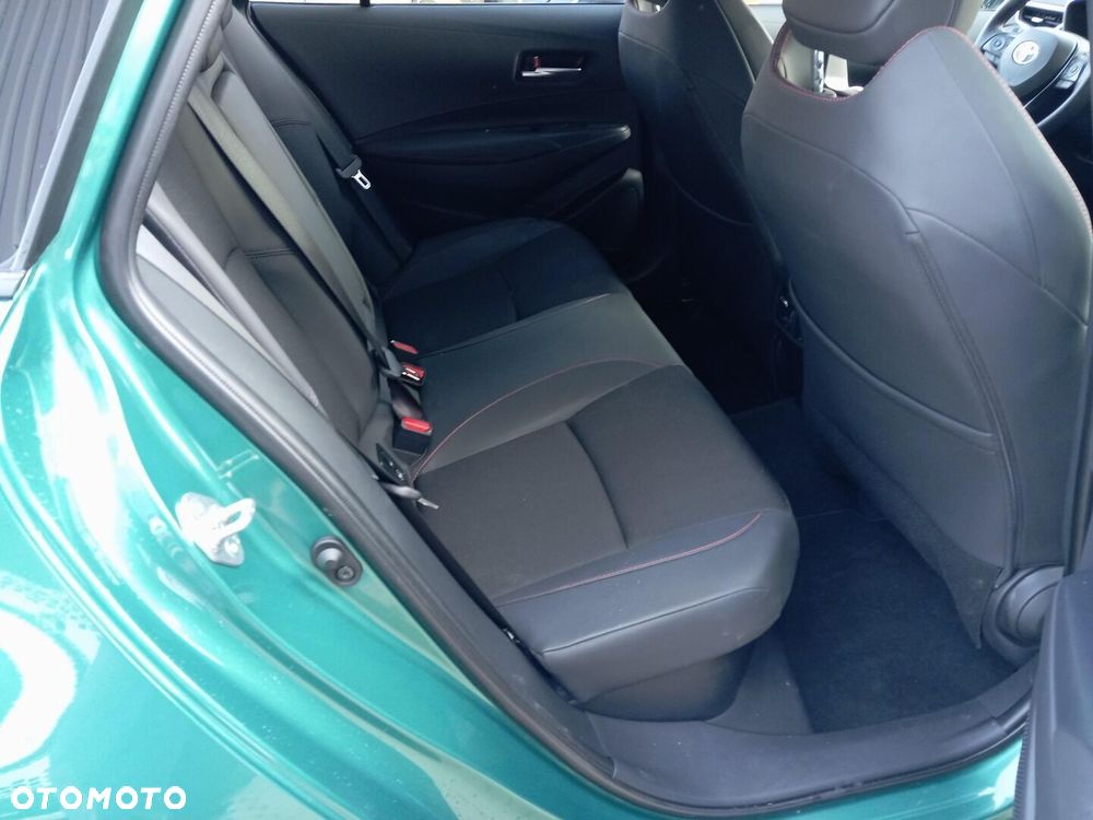 Toyota Corolla 2.0 Hybrid GR Sport - 10