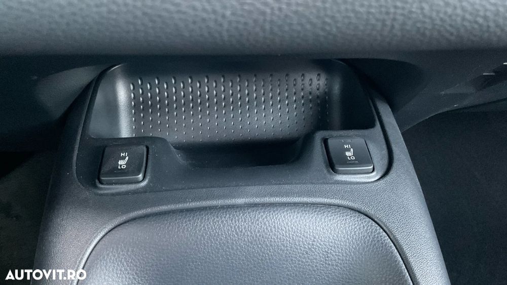 Toyota Corolla 1.8 HSD TS Dynamic - 32