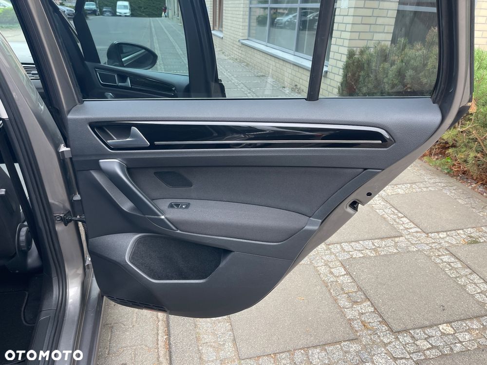 Volkswagen Golf Sportsvan VII SV 1.4 TSI BMT Highline - 24