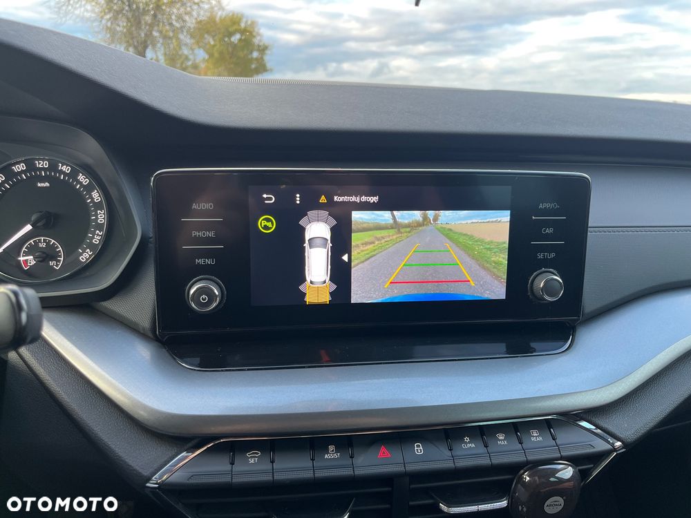 Skoda Octavia 2.0 TDI Sportline DSG - 34