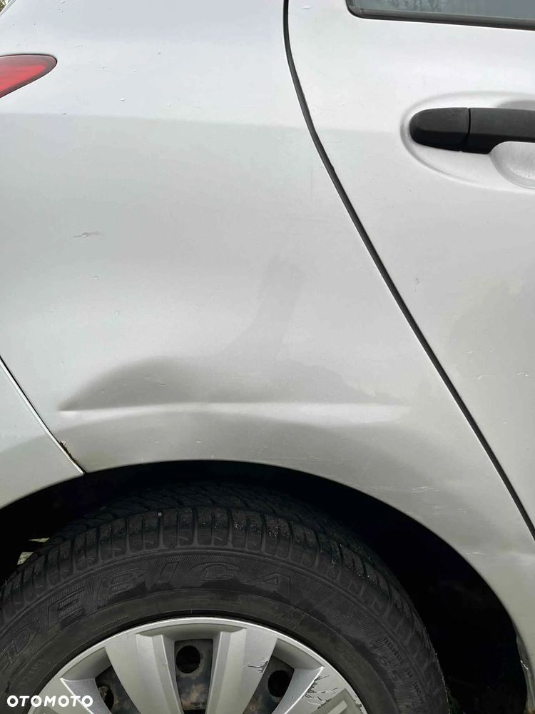 Toyota Yaris 1.4 D-4D Luna - 26